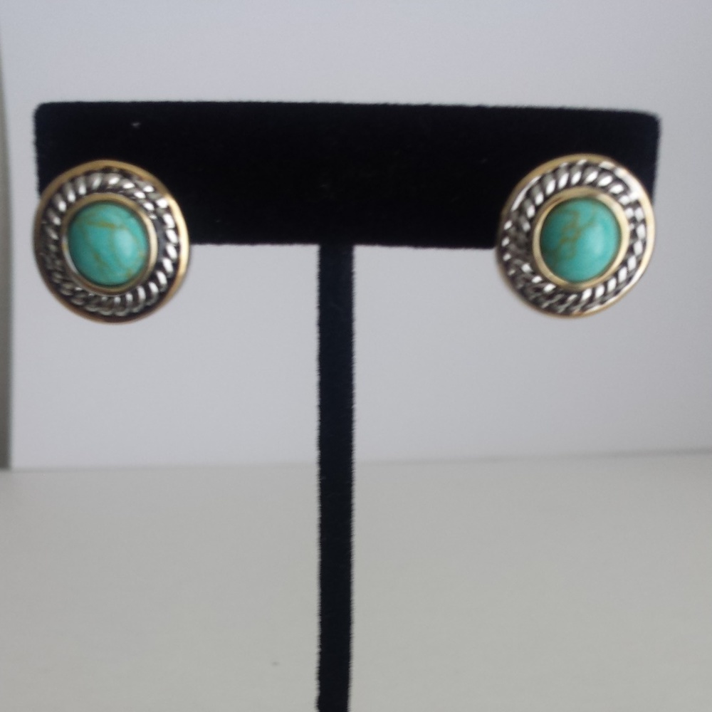 Stud Earrings With Round TURQUOISE Stone